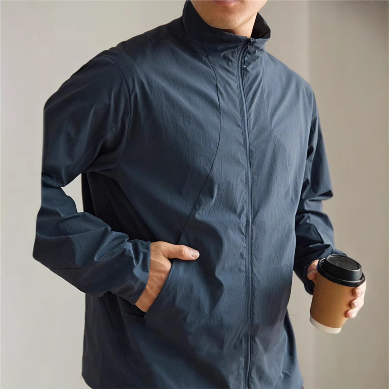 سترات رجالية خفيفة الوزن وعالي - مراجعة Outdoor Adventure Windbreaker وسعره